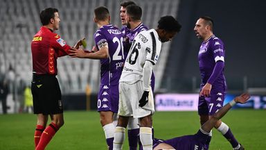 Και ο Juan Cuadrado απεστάλη στο 18ο λεπτό